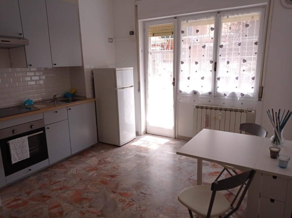 Ostia Beach Cryptohouse Екстер'єр фото